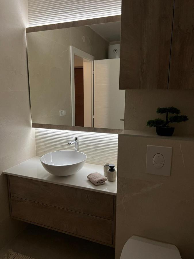 Lilly Lux Apartment Биелина Екстериор снимка