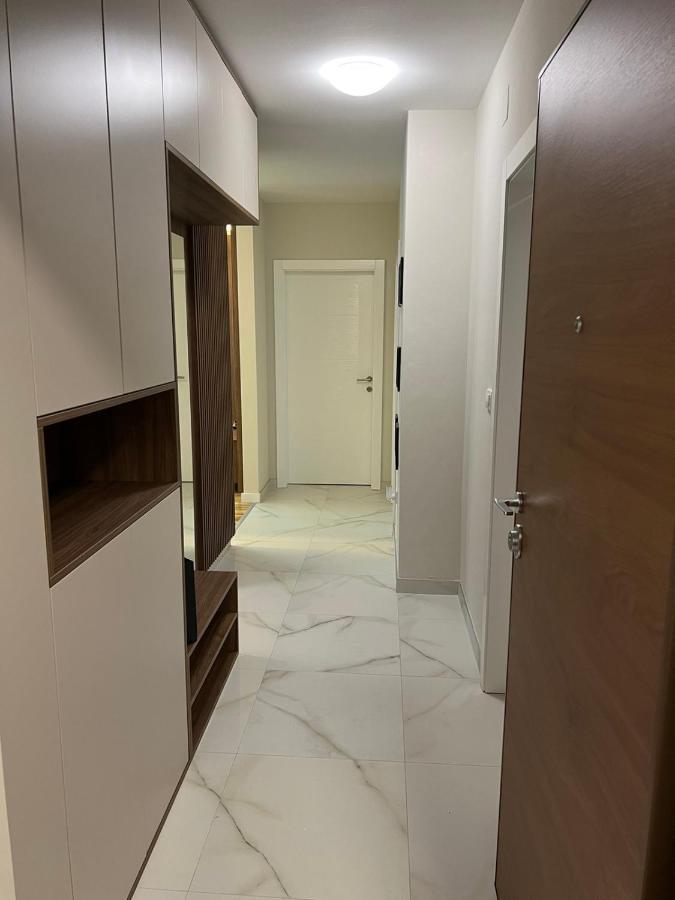 Lilly Lux Apartment Биелина Екстериор снимка