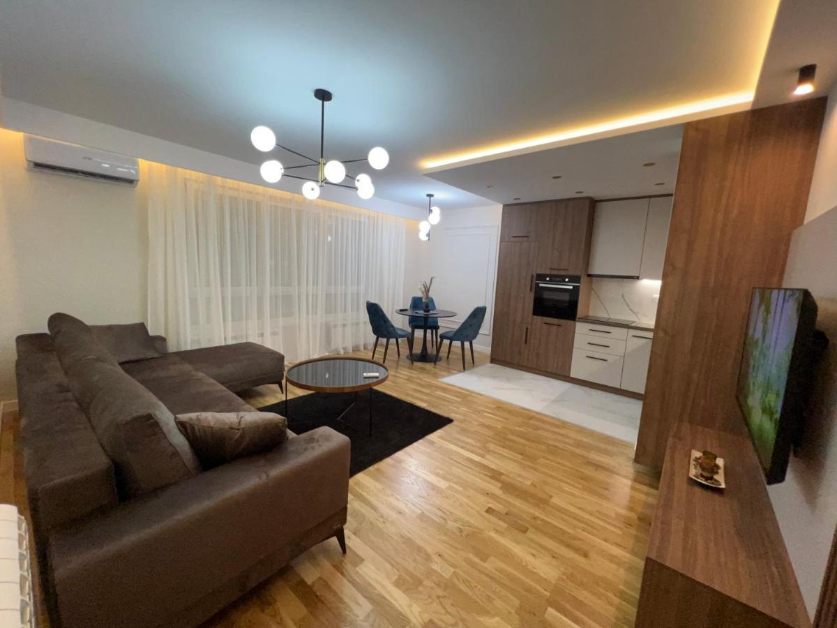 Lilly Lux Apartment Биелина Екстериор снимка
